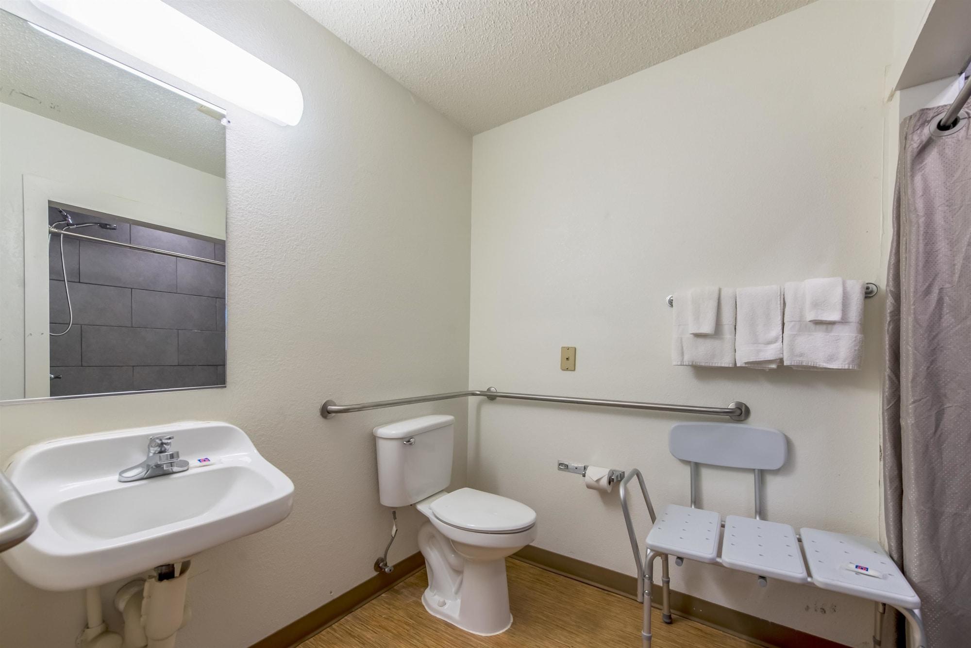 Motel 6 Indianapolis Carmel Екстер'єр фото