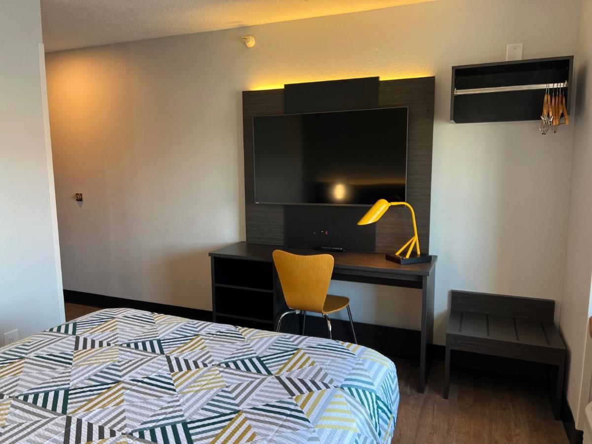 Motel 6 Indianapolis Carmel Екстер'єр фото