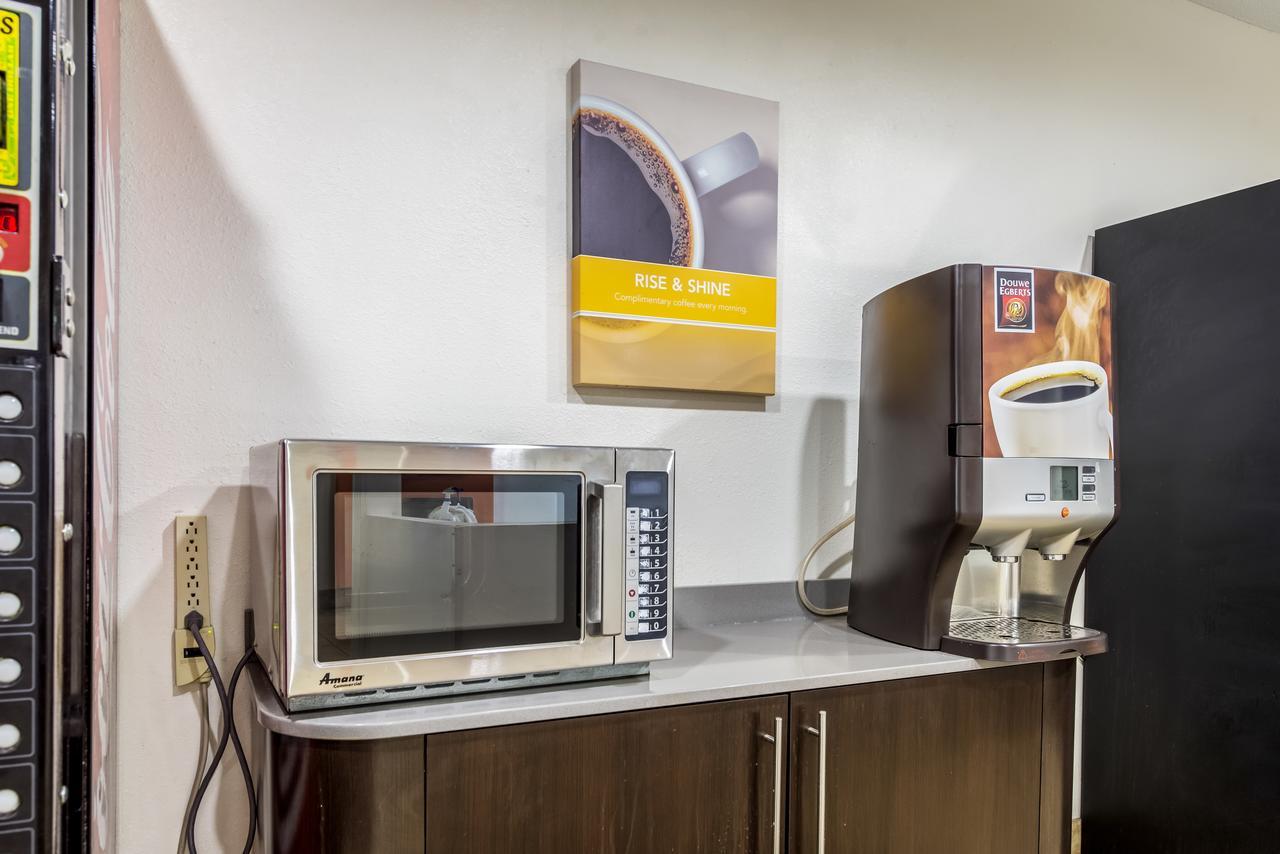 Motel 6 Indianapolis Carmel Екстер'єр фото