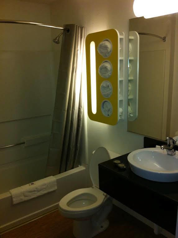 Motel 6 Indianapolis Carmel Екстер'єр фото